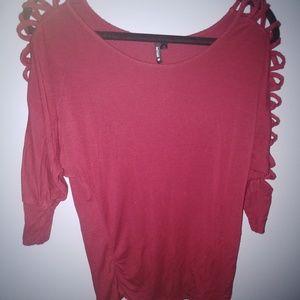 Burgundy quarter sleeve shirt